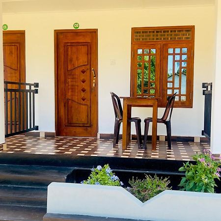 Coconut Leaf Shadow Guest Apartment Nilaveli Exterior foto